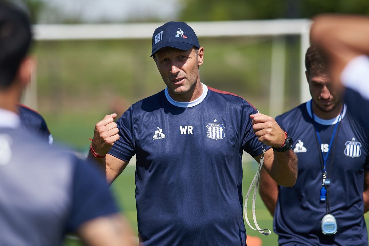 Walter Ribonetto, entrenador de Talleres de Córdoba, pasó la responsabilidad a River. Walter Ribonetto, entrenador de Talleres de Córdoba, pasó la responsabilidad a River.