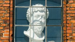 Filosofía estoica: la frase de Marco Aurelio para dejar de postergar la vida y vivirla plenamente Filosofía estoica: la frase de Marco Aurelio para dejar de postergar la vida y vivirla plenamente