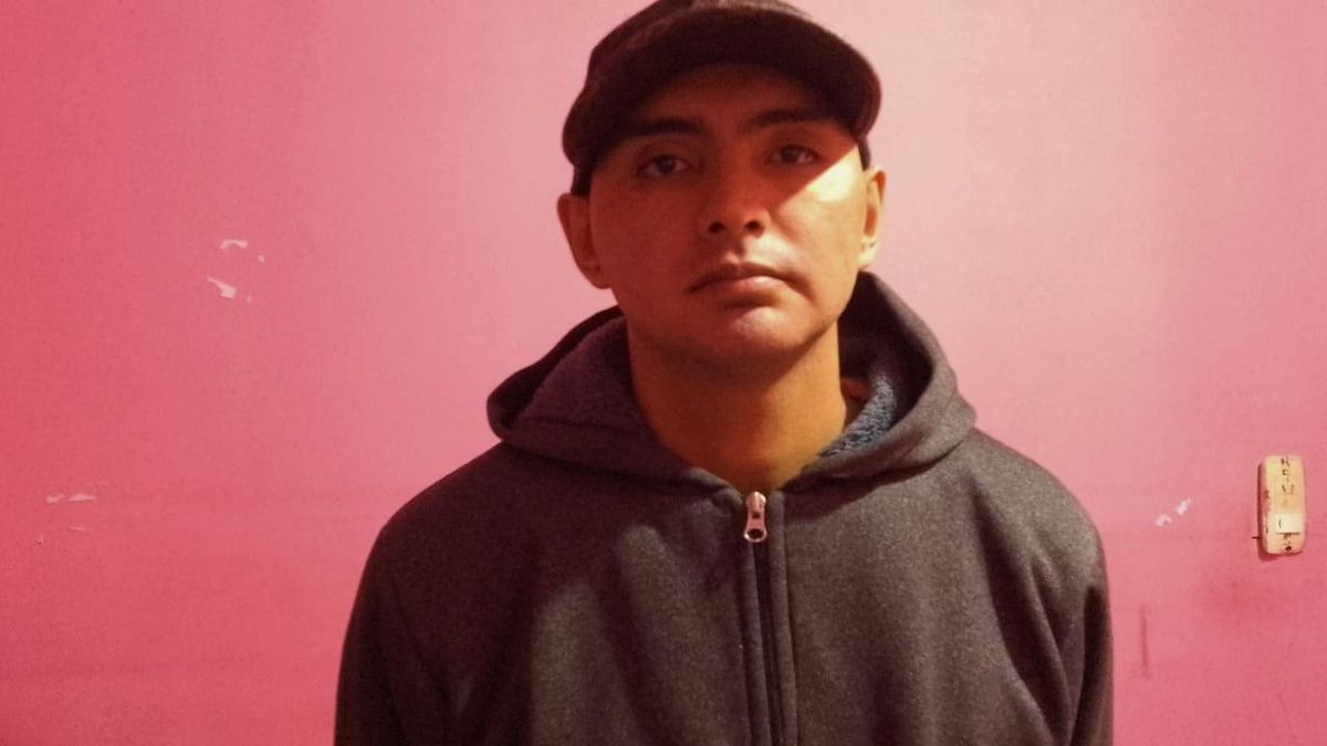 Ariel sobrelleva un tratamiento por cáncer que le impide trabajar.