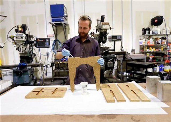 Una fábrica de Nueva York crea muebles con hongos