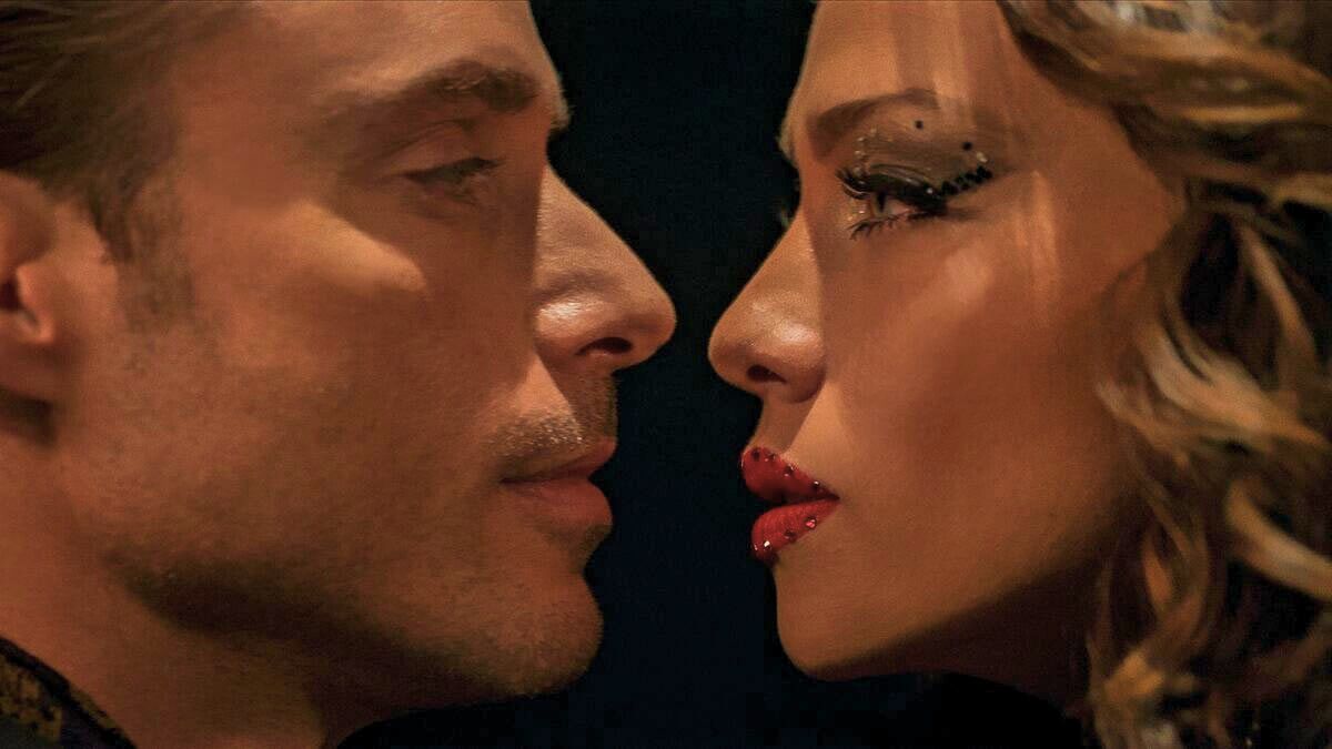 Rodolfo Salas y CarolinaMiranda son protagonistas en esta serie de Netflix.