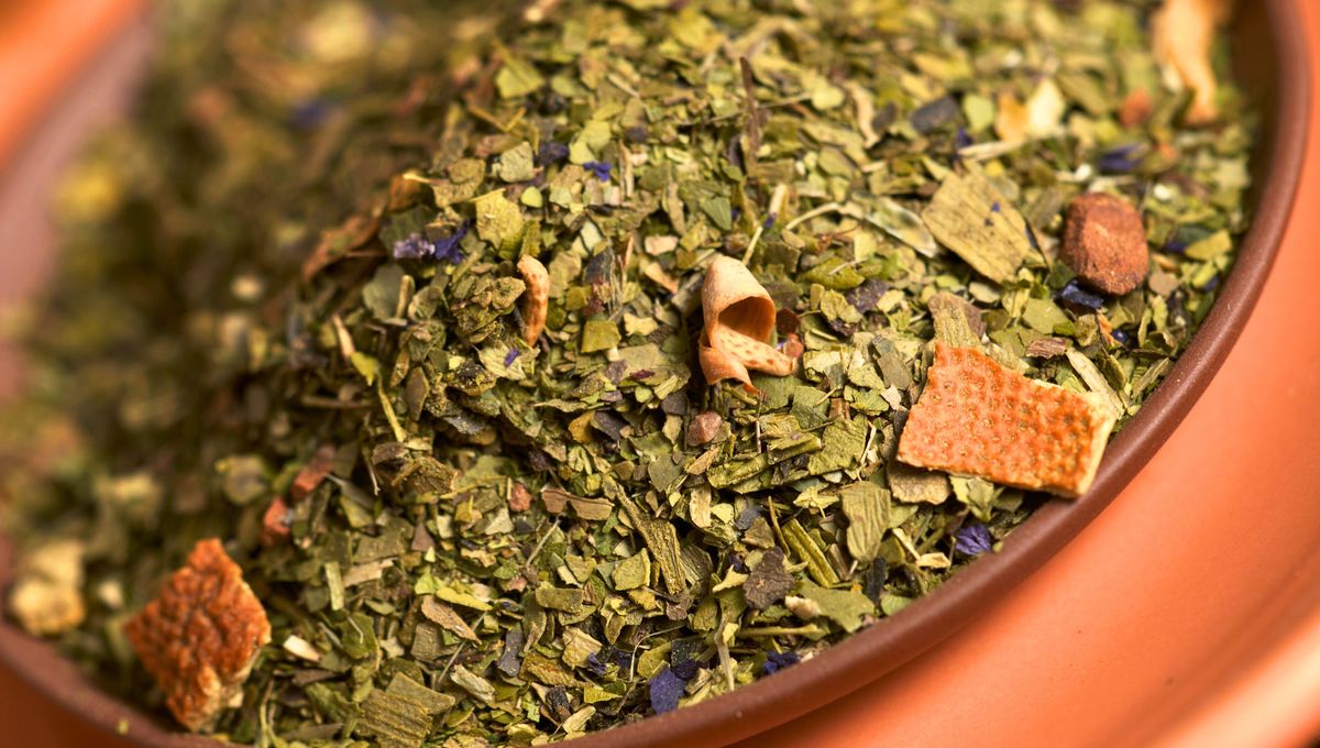 Lo ideal es utilizar mates de acero, madera o cerámica para mantener el sabor de la yerba. Lo ideal es utilizar mates de acero, madera o cerámica para mantener el sabor de la yerba.