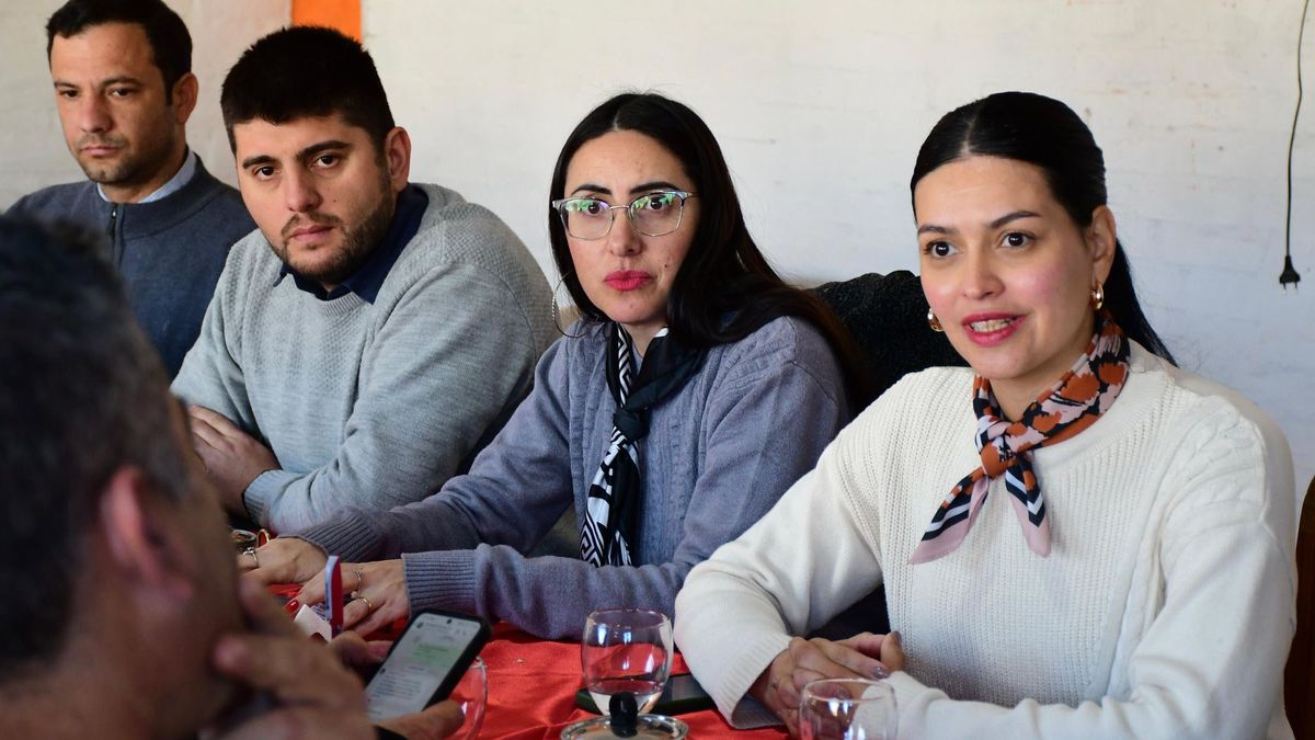Flor Destéfanis acordó el aumento para los empleados municipales de Santa Rosa.