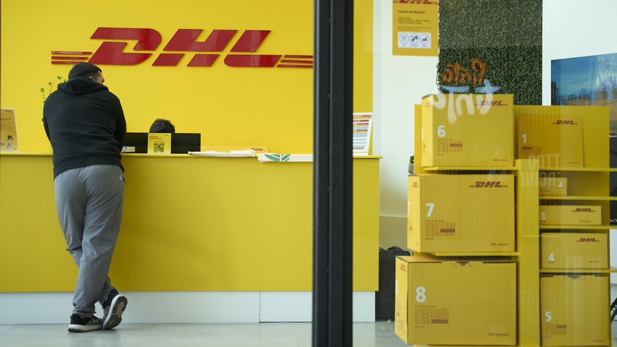 Documentación, compras en páginas extranjeras y envío de productos de exportaciones pymes, son parte del movimiento del nuevo local Documentación, compras en páginas extranjeras y envío de productos de exportaciones pymes, son parte del movimiento del nuevo local