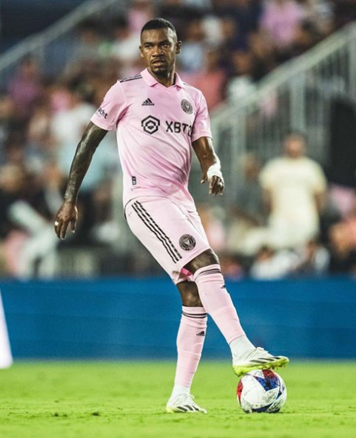 Dixon Arroyo se enfrentará a Messi con la selección de Ecuador Dixon Arroyo se enfrentará a Messi con la selección de Ecuador