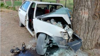 Otra muerte tras el choque de un auto contra un árbol en Maipú