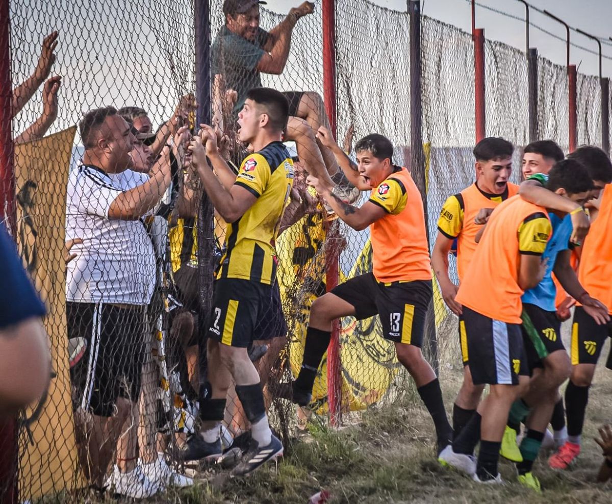 Atlético Palmira venció a Fadep y es uno de los semifinalistas de la Copa Mendoza. 