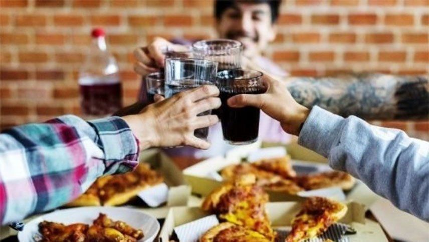 ¿Podés ir preso por organizar una reunión de amigos?