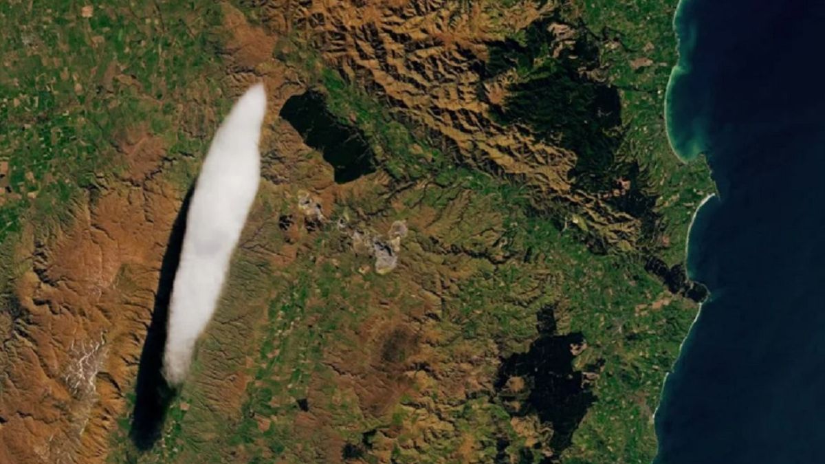 Así fue vista desde el espacio una de las nubes más raras que se forman en el planeta