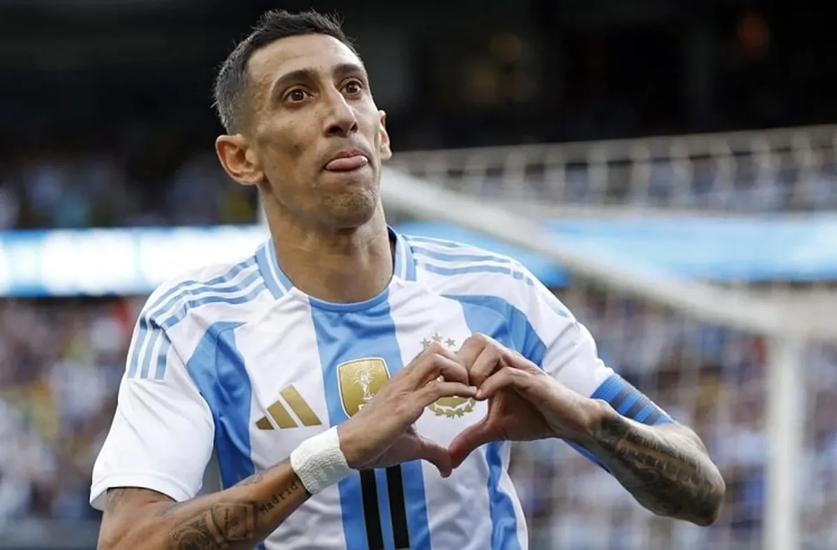 Ángel Di María se retiró por la puerta grande de la Selección argentina. Hoy lo vive como un hincha más. 