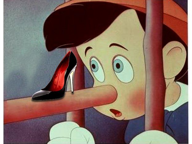 Disney oculta el lado oscuro y tenebroso de sus películas clásicas. Disney oculta el lado oscuro y tenebroso de sus películas clásicas.