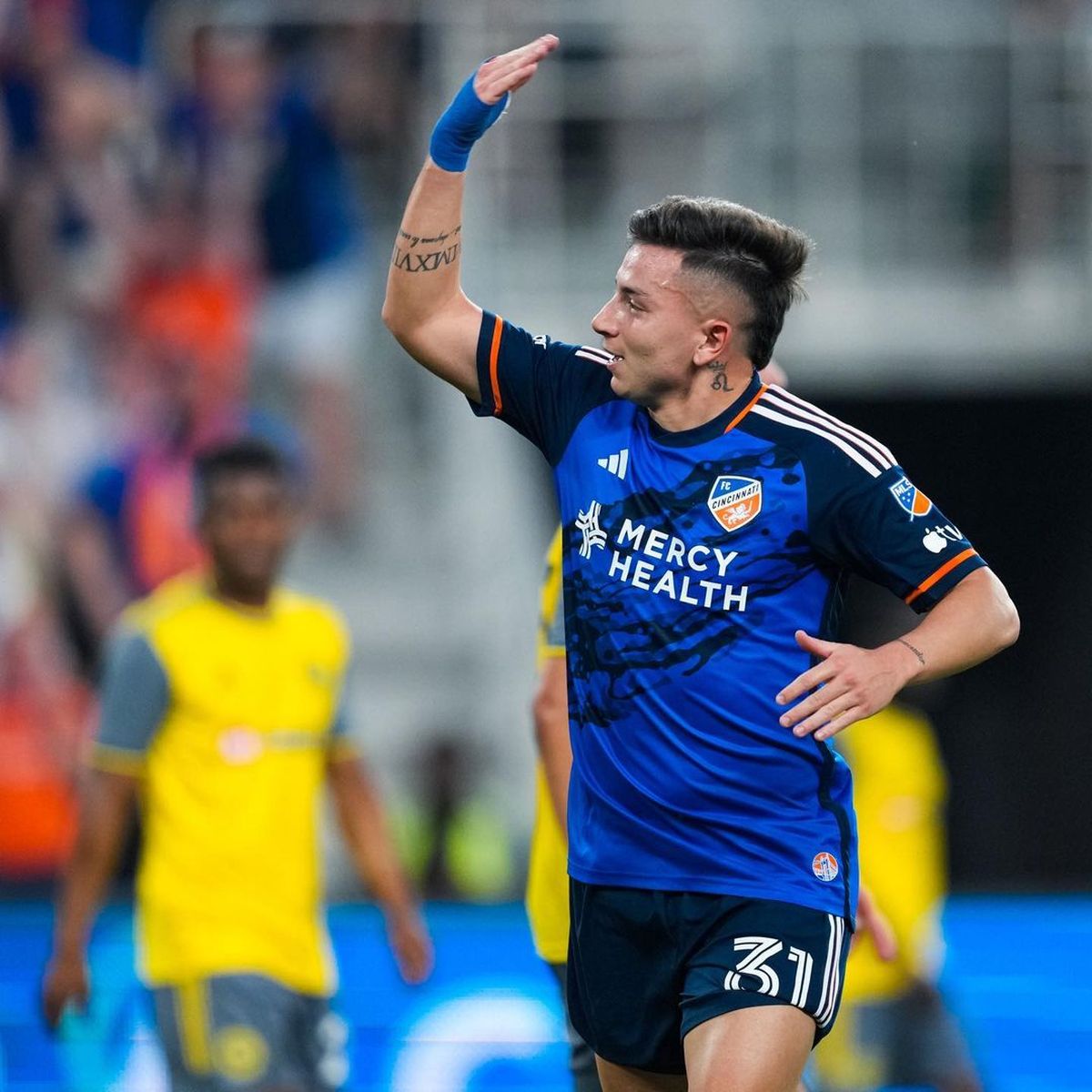 Álvaro Barreal está nominado para recibir el Premio Puskas en la gala de los Premios The Best de la FIFA Álvaro Barreal está nominado para recibir el Premio Puskas en la gala de los Premios The Best de la FIFA