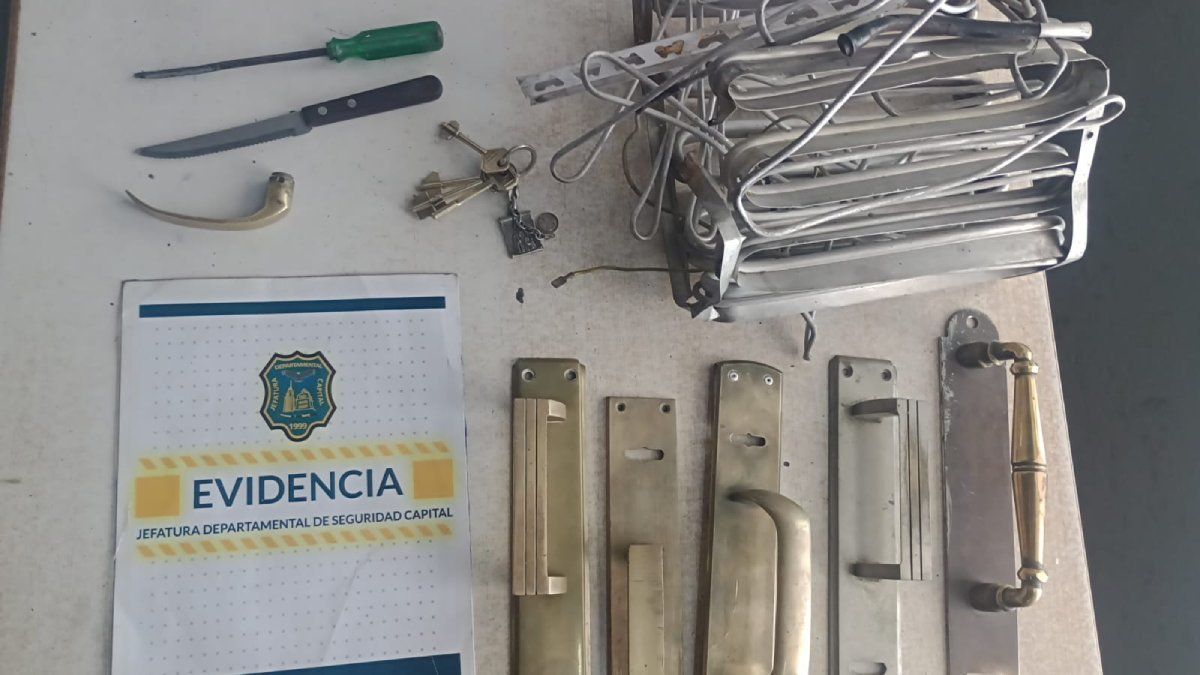 Los elementos recuperados del robo en Ciudad.