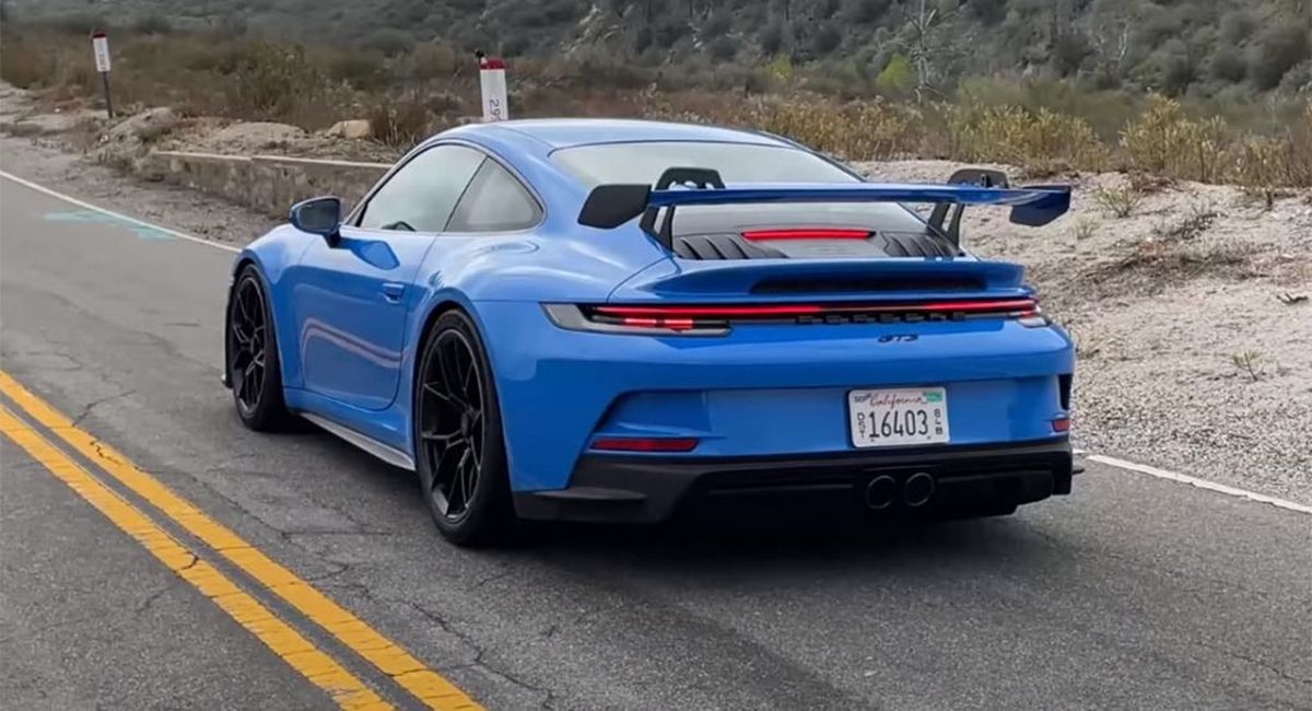 Gastó 280 mil dólares en su auto nuevo, descubrió que era usado y ahora demanda a Porsche