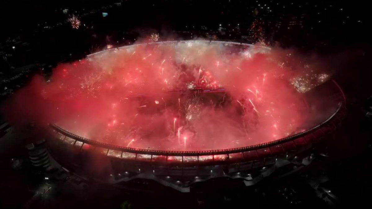 Clausuraron el Monumental tras el imponente recibimiento de la hinchada