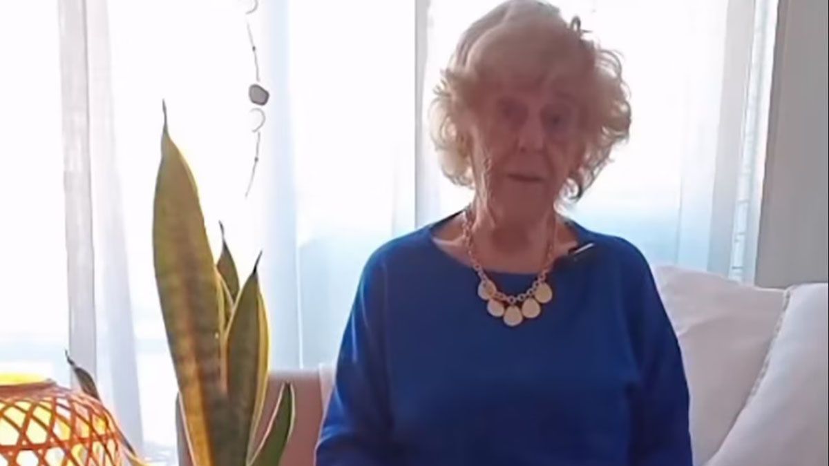 Una jubilada de 82 años conocida   la 