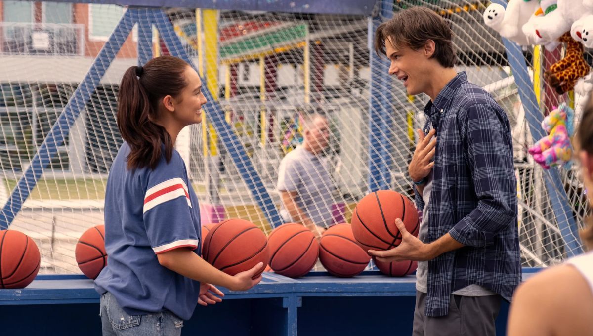 Belly y Conrad, protagonistas de The Summer I Turned Pretty. Belly y Conrad, protagonistas de The Summer I Turned Pretty.