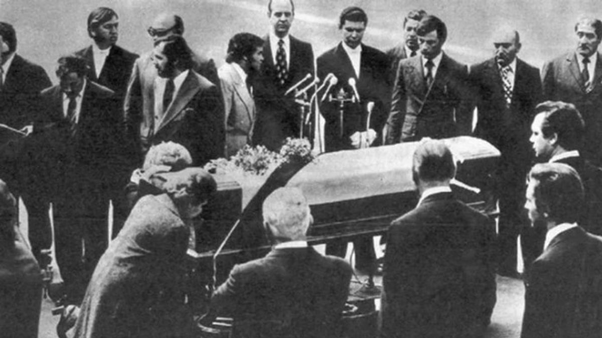 Eva Perón murió en 1952 a causa de un cáncer.