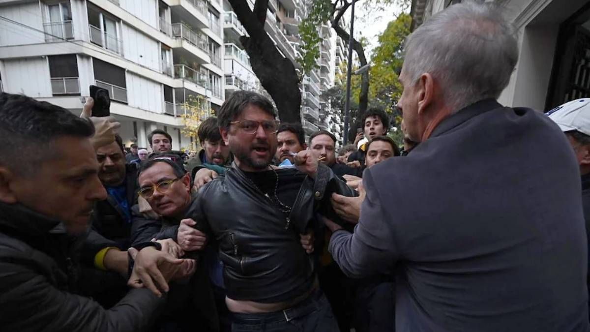 Juan Grabois intentaba ingresar al Instituto Domingo Perón