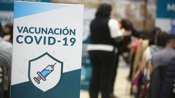 Cobos pidió que se suspenda la vacunación con Sputnik V