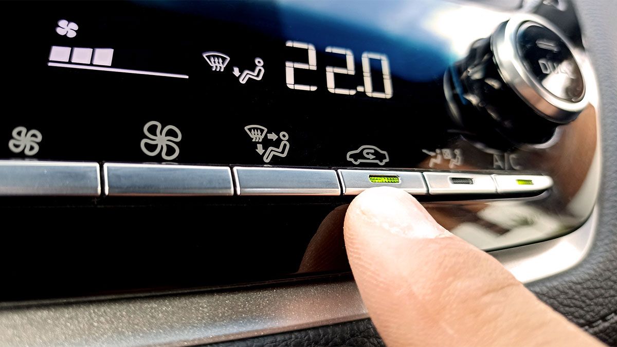 Para qué sirve el botón de recirculación de aire del auto y cuándo se debe activar