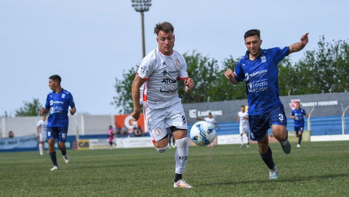 Huracán Las Heras hizo un buen partido ante Argentino de Monte Maíz pero quedó afuera del Federal A. Huracán Las Heras hizo un buen partido ante Argentino de Monte Maíz pero quedó afuera del Federal A.