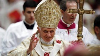 Benedicto pidió el fin de la violencia en Siria y diálogo entre Israel y Palestina