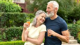 Hay una edad en la que recomiendan dejar un hábito poco saludable. Hay una edad en la que recomiendan dejar un hábito poco saludable.