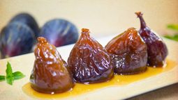 Los higos en almíbar son una de las mejores recetas para el postre.