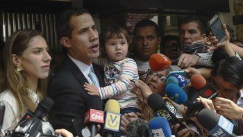 Guaidó denunció que policías de élite rodearon su casa