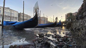 Venecia pasó de estar inundada a quedarse sin agua