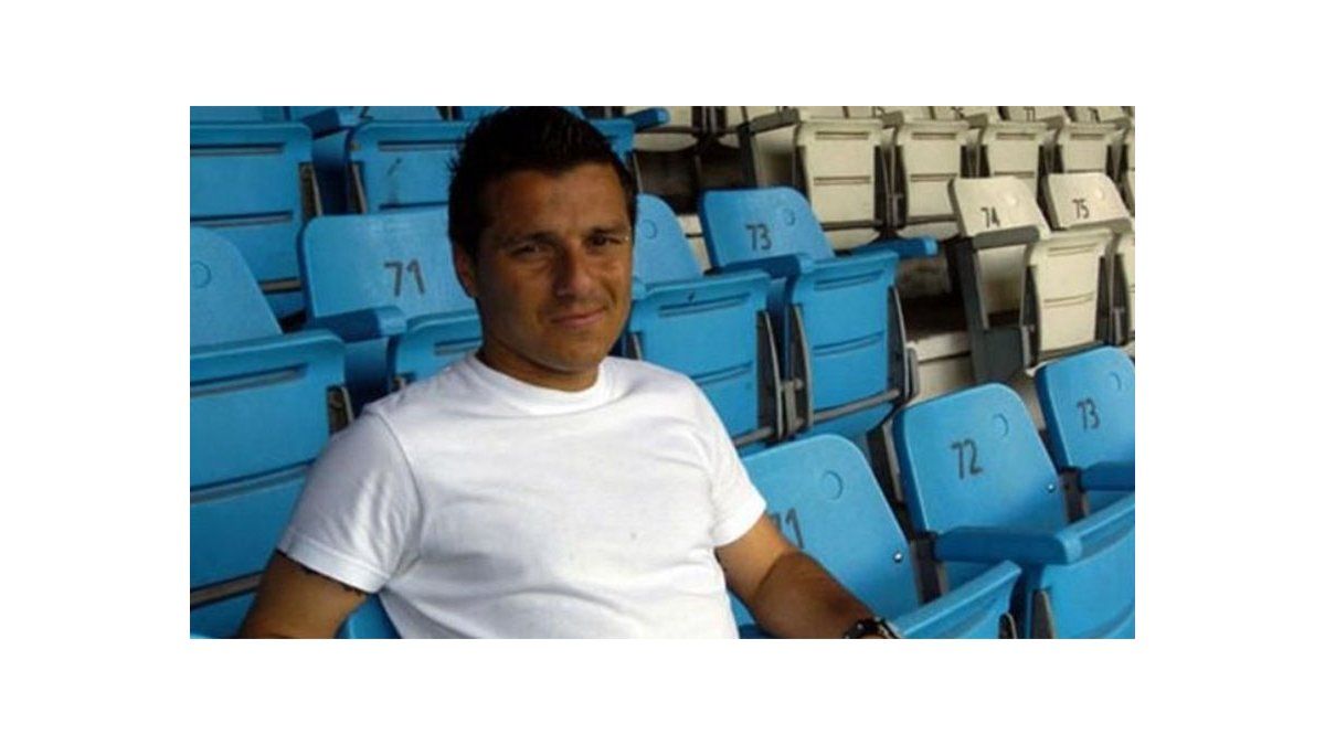 El Chanchi Estévez, duro con el empresario: Para eso que se llame Racing Club Bragarnik