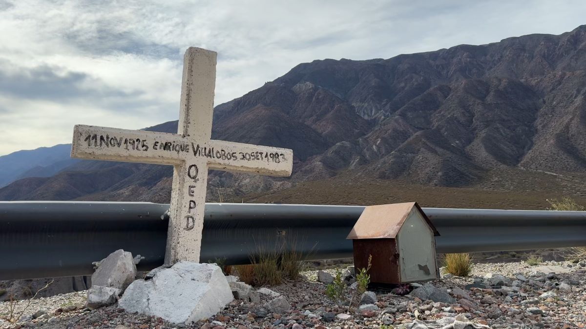 La muerte de Enrique Villalobos. El testimonio más antiguo que aún permanece en la Curva de Guido. La muerte de Enrique Villalobos. El testimonio más antiguo que aún permanece en la Curva de Guido.