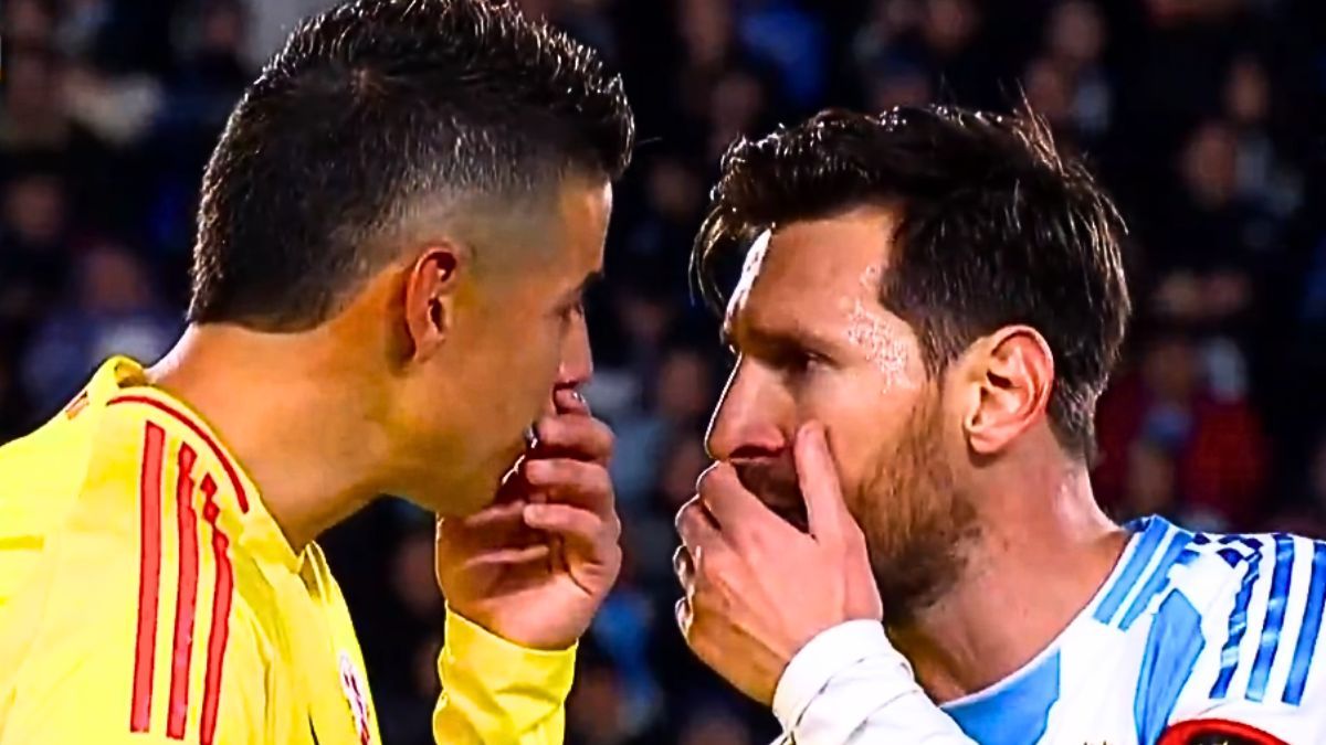 Lionel Messi y James Rodríguez discutieron en el Monumental. 