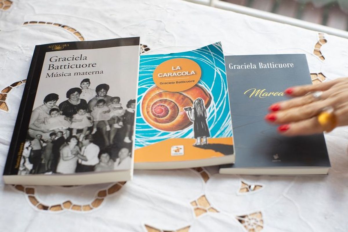Música Materna, La Caracola y Marea, libros de Graciela.