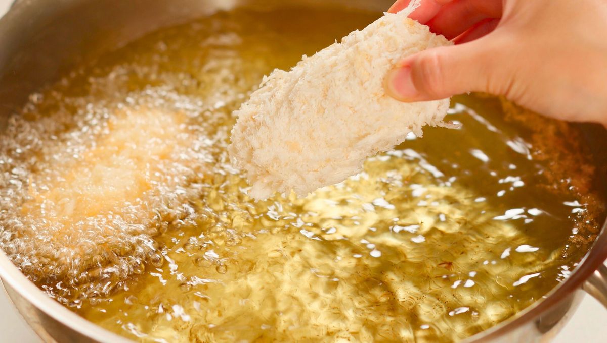 Un truco de cocina muy necesario para evitar manchas y quemaduras 