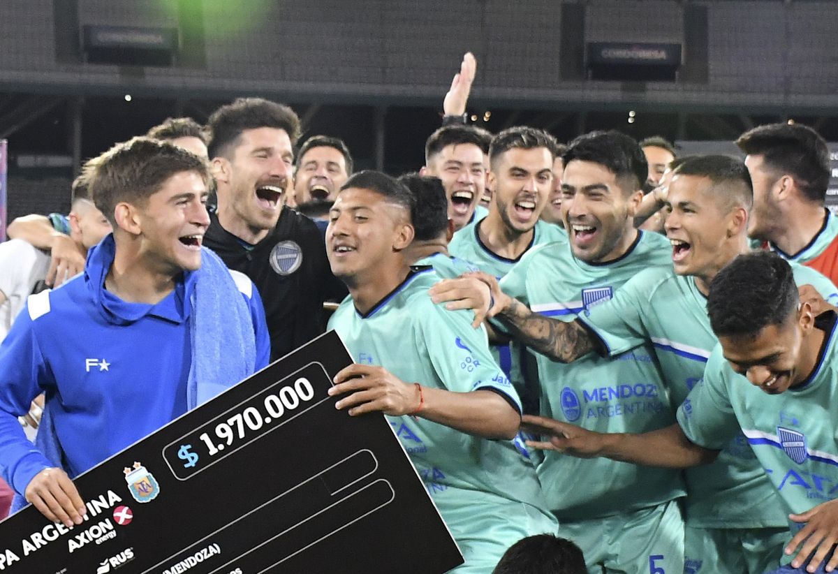 El equipo del traductor sigue sumando