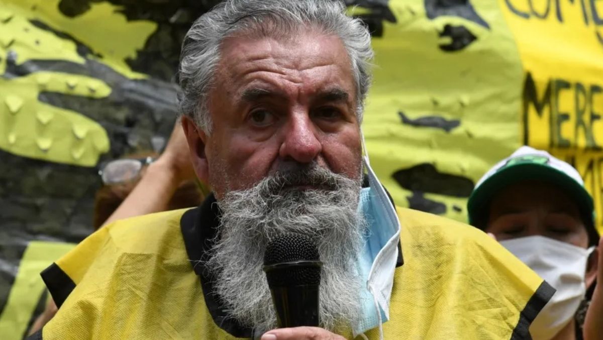 Raúl Castells, el líder piquetero rosarino, se autoadjudicó la organización de los intentos de saqueos que se dieron en Mendoza.