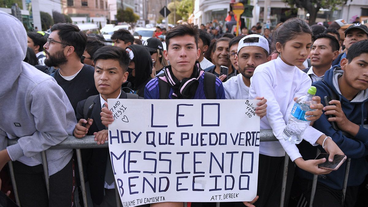 Un hincha de la Selección argentina conmovió a la gente con su mensaje dirigido a Messi.