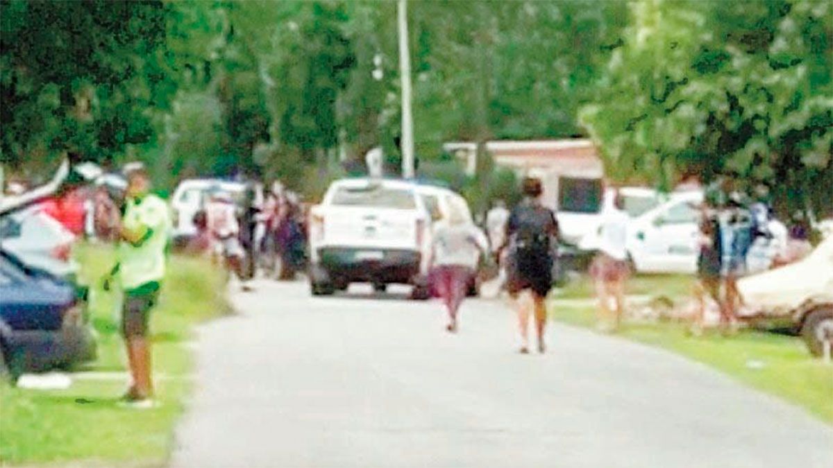 El hombre fue trasladado al Hospital San Juan de Dios y allí fue intervenido quirúrgicamente donde lo suturaron y le realizaron una transfusión sanguínea.