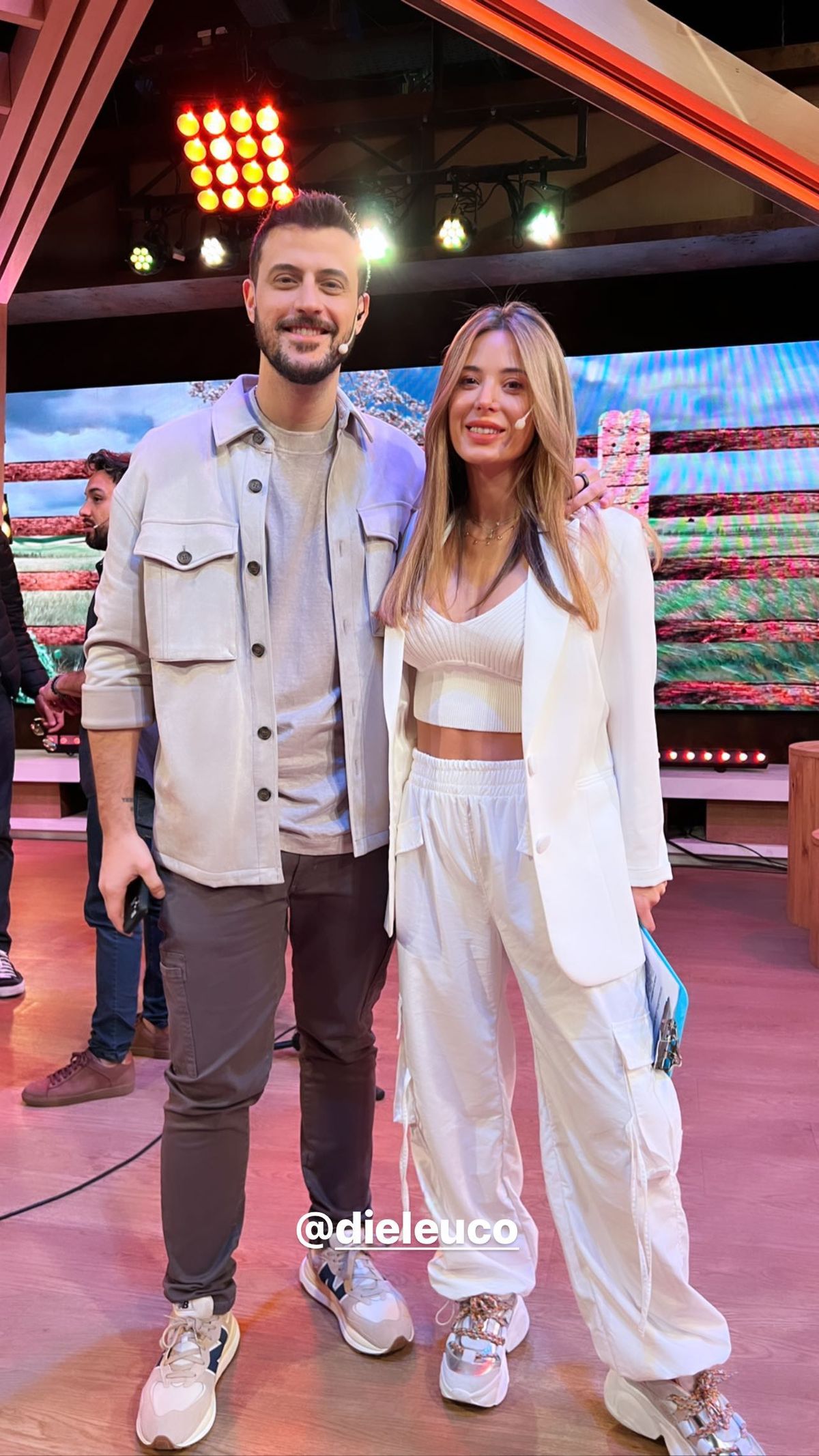 Jesica Cirio y Cinthia Fernández se muestran en pantaloncitos blancos y causan sensación. Jesica Cirio y Cinthia Fernández se muestran en pantaloncitos blancos y causan sensación.