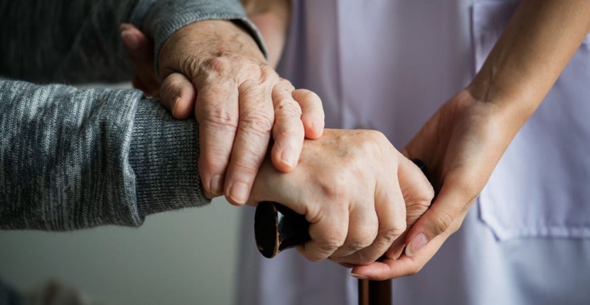 Cuidadores domiciliarios. Cuidadores domiciliarios.