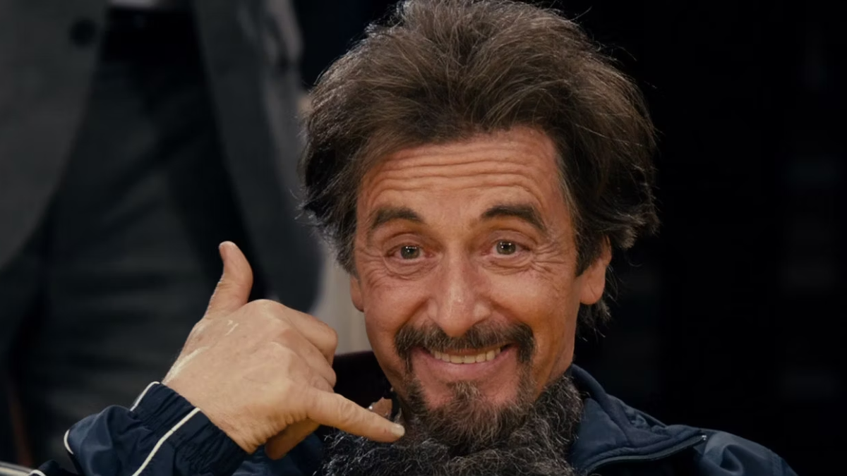 Al Pacino aceptó trabajar en una de las peores comedias solo por dinero. Al Pacino aceptó trabajar en una de las peores comedias solo por dinero.