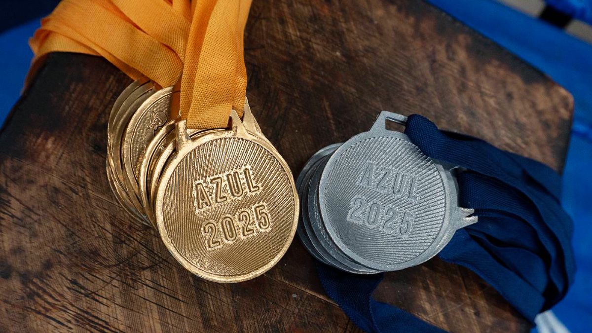 La selecci&oacute;n de la Federaci&oacute;n Mendocina de Box cosech&oacute; cuatro medallas doradas en Azul, provincia de Buenos Aires, en el Nacional de Cadetes de la FAB.