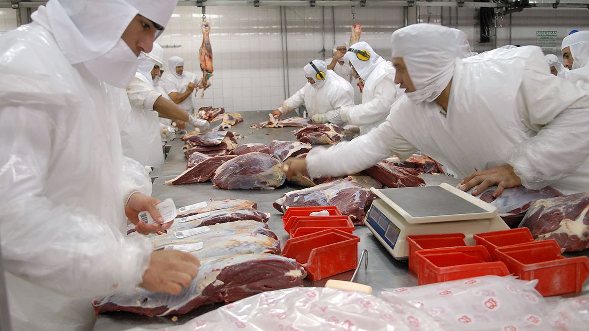 Los dirigentes de la Mesa de Enlace quieren que se elimine el cepo a la exportación de carne.