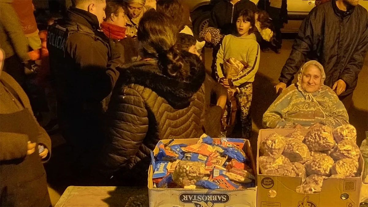 Casi 3.500 personas colapsaron un comedor de Las Heras: 