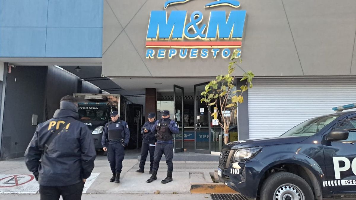 La casa de repuestos en Guaymallén donde se produjo la tragedia.