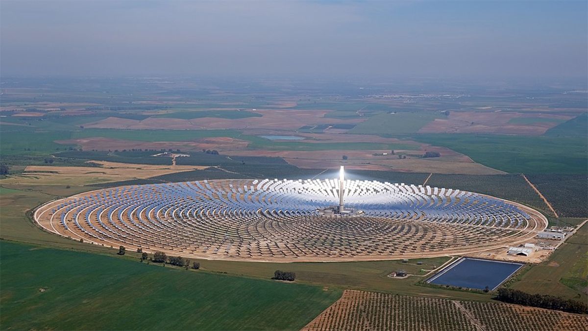 Una planta de energía termosolar en España.