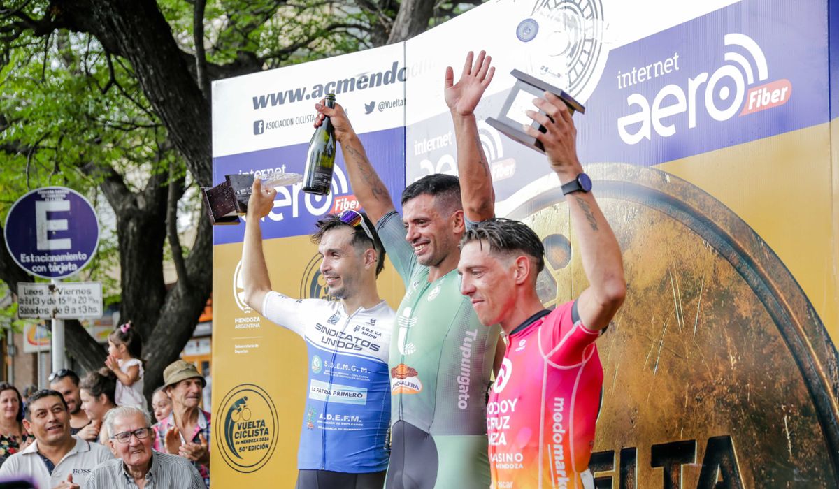 Vuelta de Mendoza: José Román Mastrángelo ganó la segunda etapa en una fiesta del ciclismo en el Sur