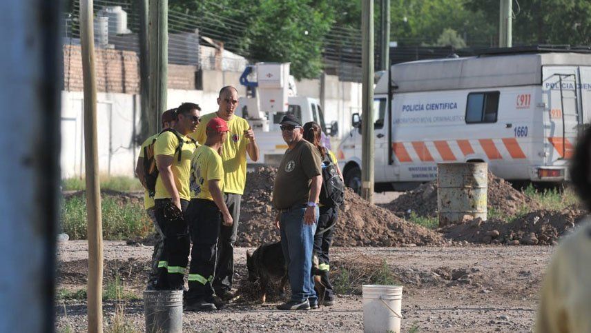 Los cuerpos fueron encontrados enterrados en una fosa común